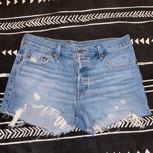 🌵EUC Levi’s Premium 501 shorts🌵